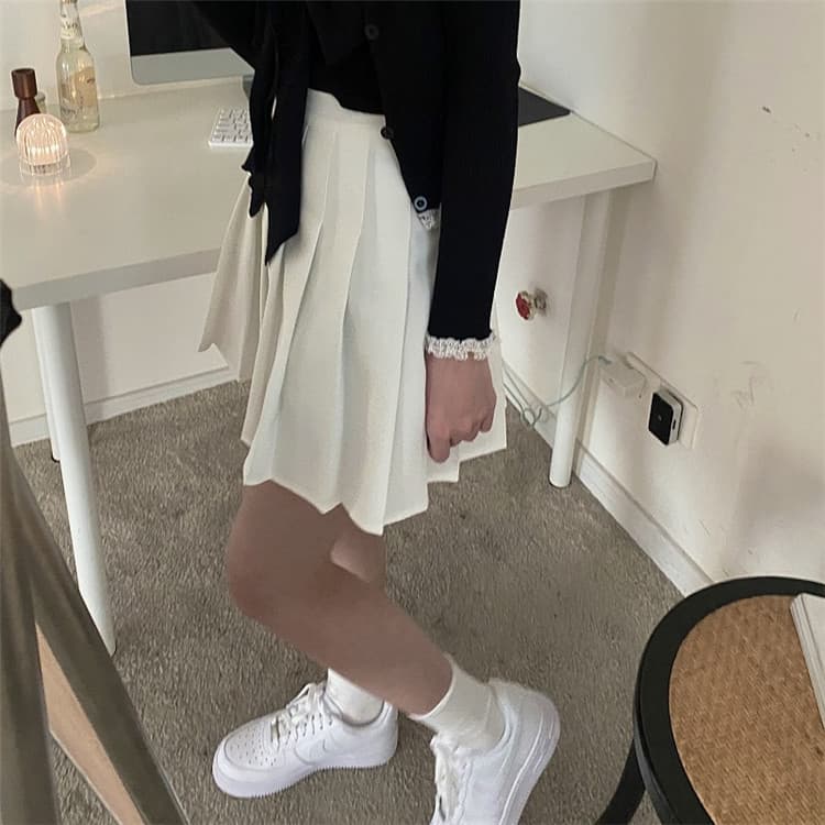 学園風プリーツミニスカート 秋冬可愛いスタイル