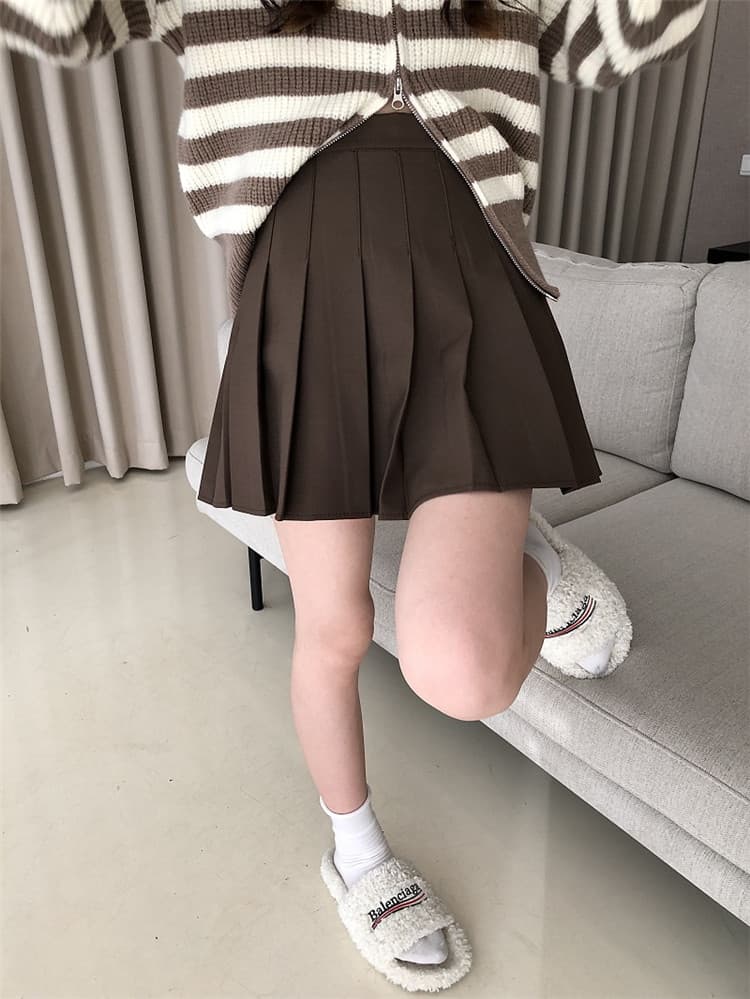 学園風プリーツミニスカート 秋冬可愛いスタイル