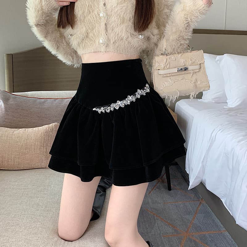 ミニスカート ビジューラインベロアフリルスカート